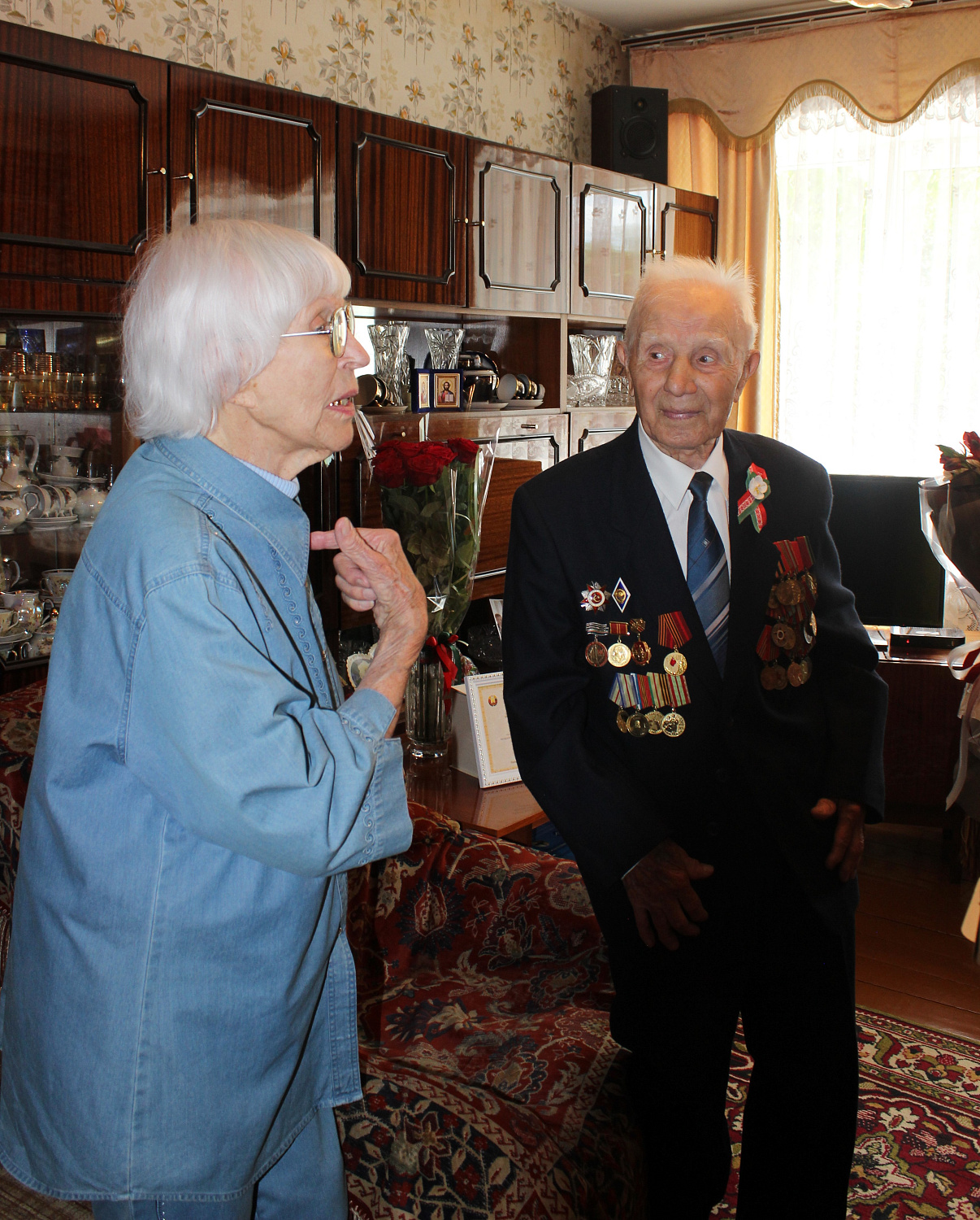 100 ГАДОЎ МУДРАСЦІ, ПРАЦЫ І МУЖНАСЦІ